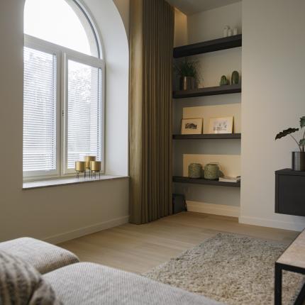 Modern interieur met warme aankleding Modern interieur met warme aankleding
