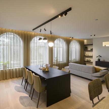 Modern interieur met warme accenten Modern interieur met warme accenten