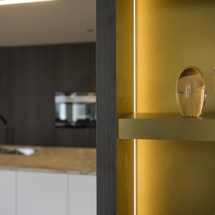 Modern interieur met gouden accenten Modern interieur met gouden accenten