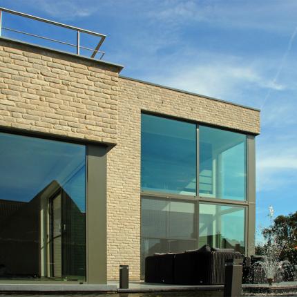 Grote glaspartijen in de achtergevel