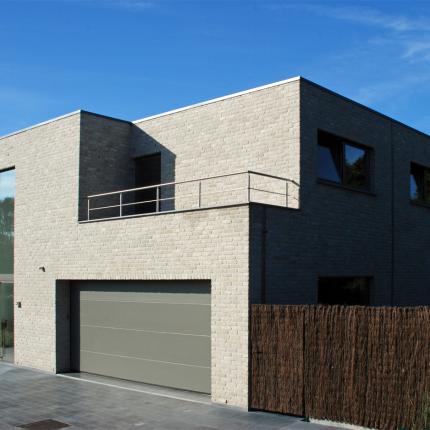 Mooi volumespel in lichte gevelsteen