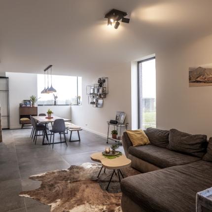 MULTIBAT - House with a view