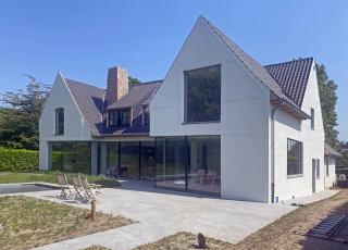 Totaalrenovatie landellijke villa te Sint-Martens-Latem Totaalrenovatie landellijke villa te Sint-Martens-Latem